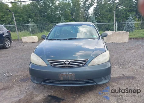 2005 Toyota Camry Le from USA, damaged, VIN 4T1BE32K15U410179